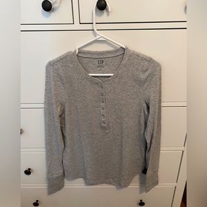 Bella swan style waffle weave shirt